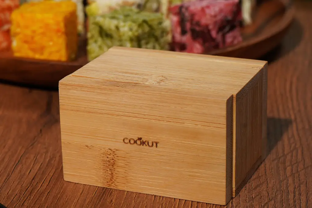 coffret-cookut-sushi-cube-livret-100-recettes (1).webp